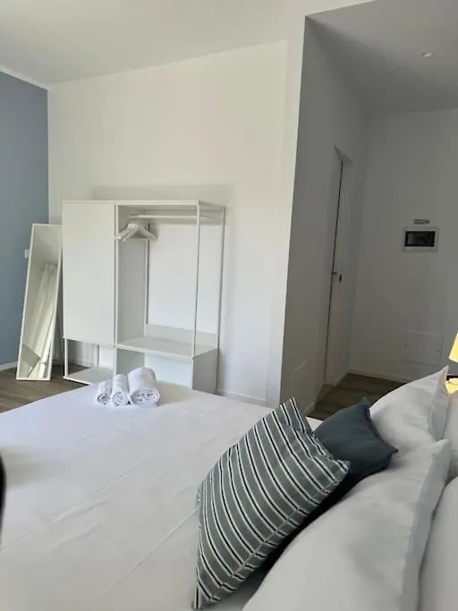 Barien Room 1