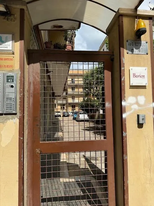 Barien Room 1 Ιταλία
